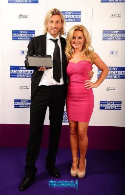 Click to view full size image
==============
SGFB_Sony_Radio_Academy_Awards0016.jpg SGFB_Sony_Radio_Academy_Awards0016.jpg