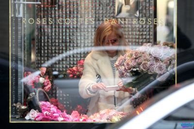 Click to view full size image
==============
SGFB_Paris00006.jpg SGFB_Paris00006.jpg