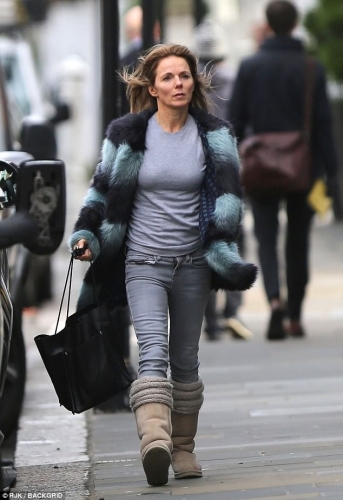 Click to view full size image
==============
SGFB_Londres00001.jpg SGFB_Londres00001.jpg