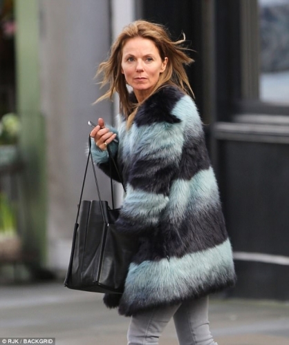 Click to view full size image
==============
SGFB_Londres00003.jpg SGFB_Londres00003.jpg