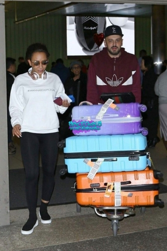 Click to view full size image
==============
SGFB_Lax00010.jpg SGFB_Lax00010.jpg