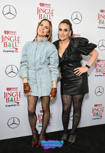 Click to view full size image
==============
SGFB_IHeartRadio00009.jpg SGFB_IHeartRadio00009.jpg