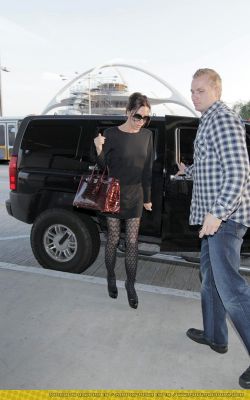 Click to view full size image
==============
victoria-beckham-020210-5.jpg victoria-beckham-020210-5.jpg