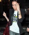 Victoria_Beckham_2010-02-12_-_At_MBFW_in_NY_5250_122_1059lo.jpg
