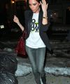 Victoria_Beckham_2010-02-12_-_At_MBFW_in_NY_5250_122_1059lo_(10).jpg