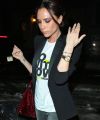 Victoria_Beckham_2010-02-12_-_At_MBFW_in_NY_5250_122_1059lo_(14).jpg