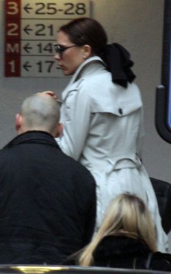 Click to view full size image
==============
14653_victoria-beckham-011810-1_122_504lo.jpg 14653_victoria-beckham-011810-1_122_504lo.jpg