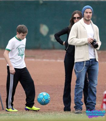 Click to view full size image
==============
SGFB_Los_Angeles00034.jpg SGFB_Los_Angeles00034.jpg