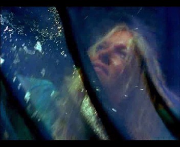 Take_My_Breath_Away_clipe_0023.jpg Take_My_Breath_Away_clipe_0023.jpg