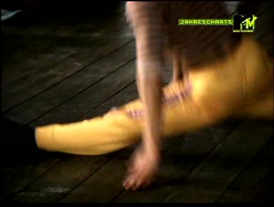 its_raining_mem_clipe_(113).jpg its_raining_mem_clipe_(113).jpg