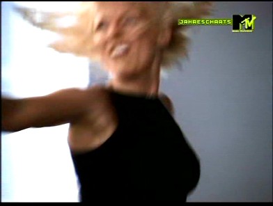 its_raining_mem_clipe_(37).jpg its_raining_mem_clipe_(37).jpg