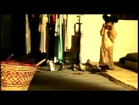 lullaby_clipe_(109).jpg lullaby_clipe_(109).jpg