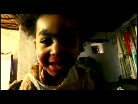 lullaby_clipe_(120).jpg lullaby_clipe_(120).jpg