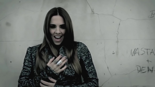 Click to view full size image
==============
SGFB_ltbl00270.jpg SGFB_ltbl00270.jpg