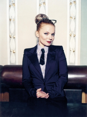 Click to view full size image
==============
lam089vo.jpg lam089vo.jpg