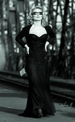 Click to view full size image
==============
lam14.jpg lam14.jpg