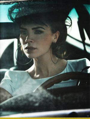 Click to view full size image
==============
SGFB_vogue2010_(12).jpg SGFB_vogue2010_(12).jpg