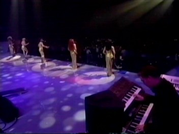 Istanbul_11_Too_Much_(143).jpg Istanbul_11_Too_Much_(143).jpg