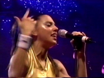 Istanbul_11_Too_Much_(38).jpg Istanbul_11_Too_Much_(38).jpg