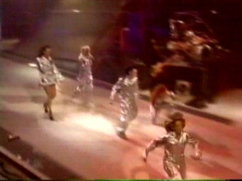 Istanbul_15_Move_Over_(25).jpg Istanbul_15_Move_Over_(25).jpg