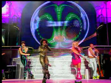 Wembley_02_If_U_Cant_Dance_(80).jpg Wembley_02_If_U_Cant_Dance_(80).jpg