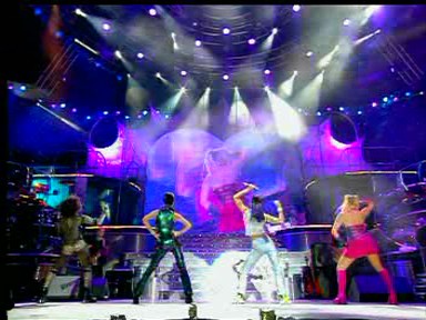 Wembley_02_If_U_Cant_Dance_(96).jpg Wembley_02_If_U_Cant_Dance_(96).jpg